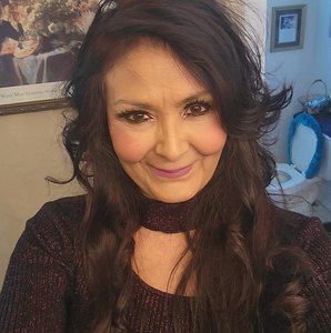 Meet your Posher, Christine